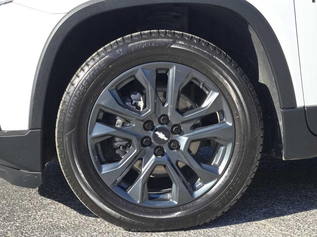 used 2021 Chevrolet Traverse car, priced at $17,977