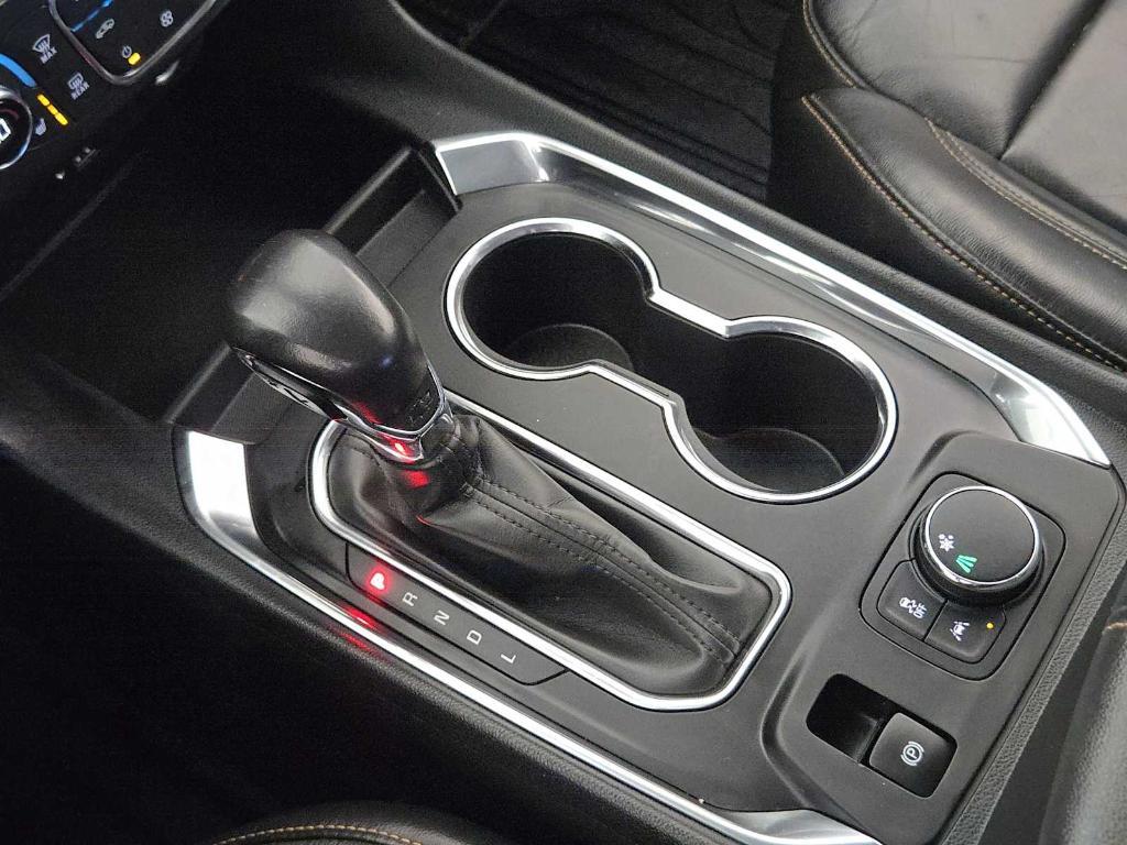 used 2021 Chevrolet Traverse car, priced at $17,977