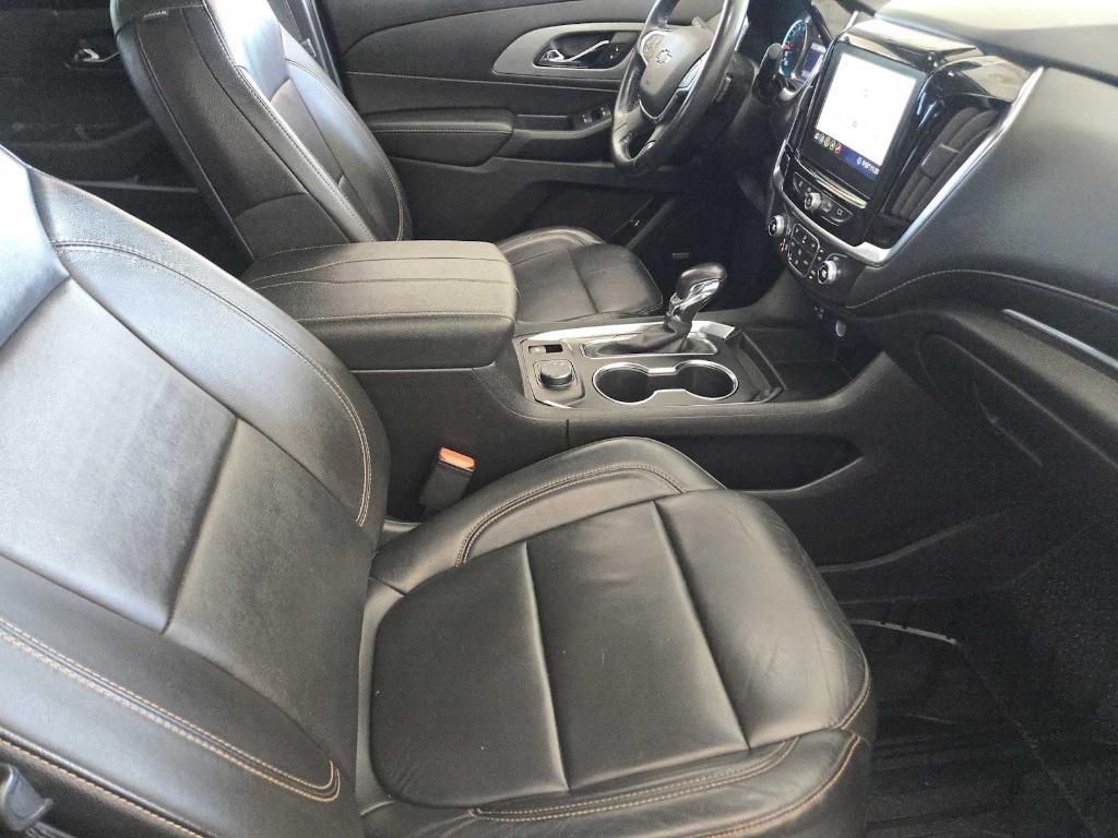 used 2021 Chevrolet Traverse car, priced at $17,977
