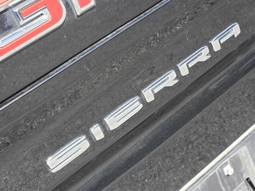 used 2023 GMC Sierra 1500 car, priced at $43,977