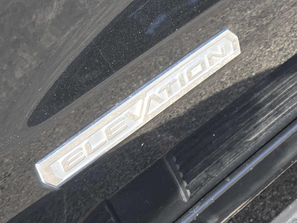 used 2023 GMC Sierra 1500 car, priced at $43,977