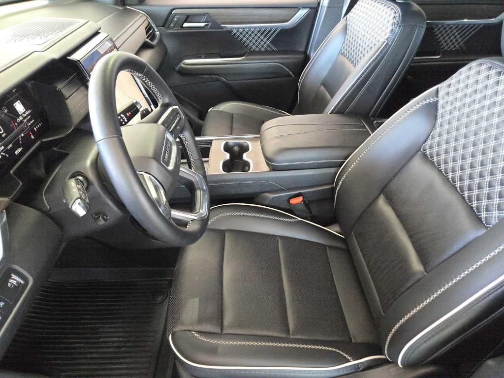 used 2025 GMC Acadia car, priced at $50,977