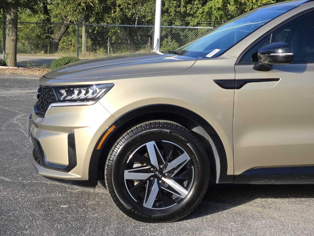 used 2021 Kia Sorento car, priced at $22,977