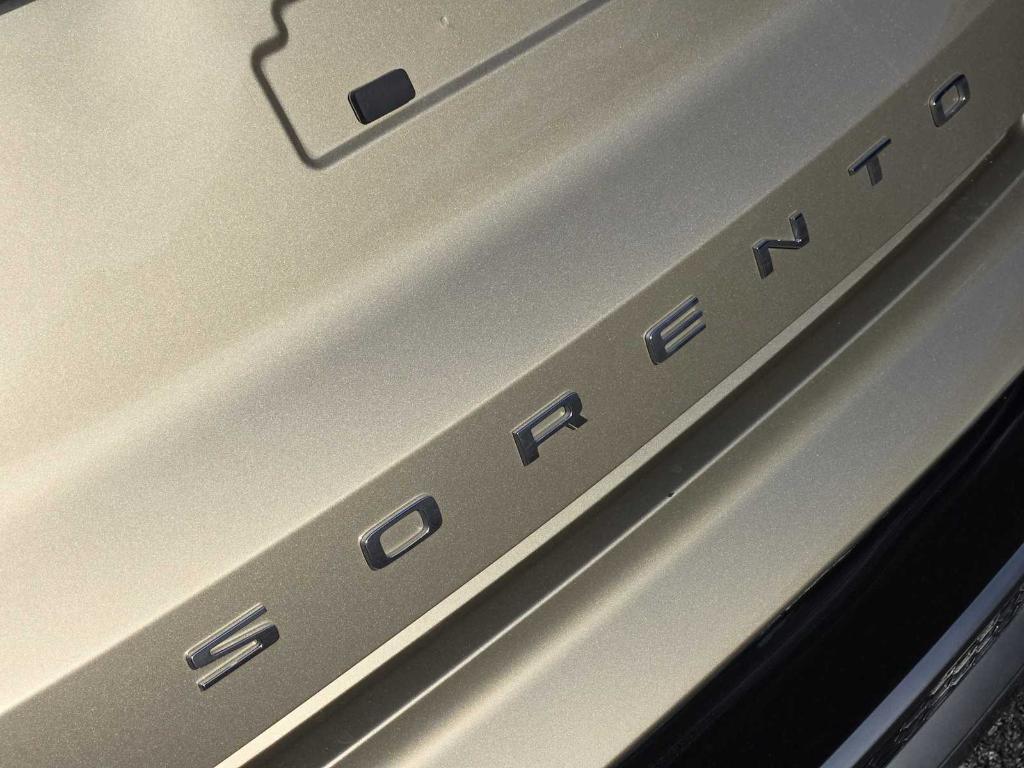 used 2021 Kia Sorento car, priced at $22,977