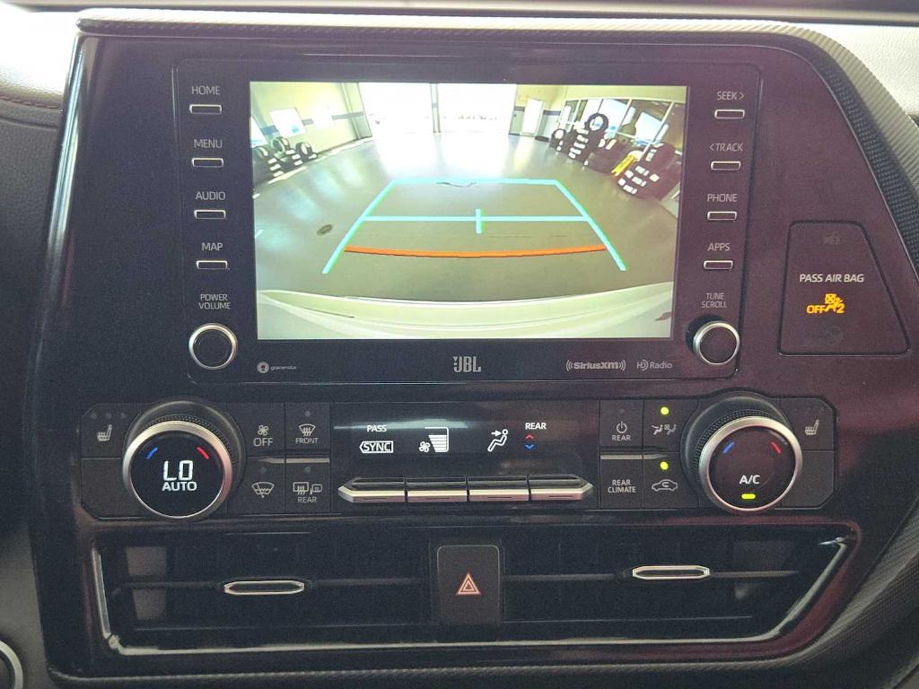 used 2021 Toyota Highlander car, priced at $31,977