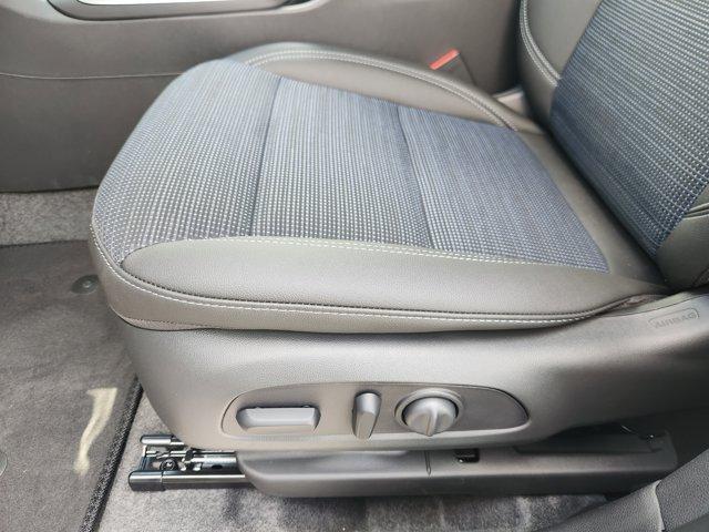 new 2025 Buick Envista car, priced at $27,775