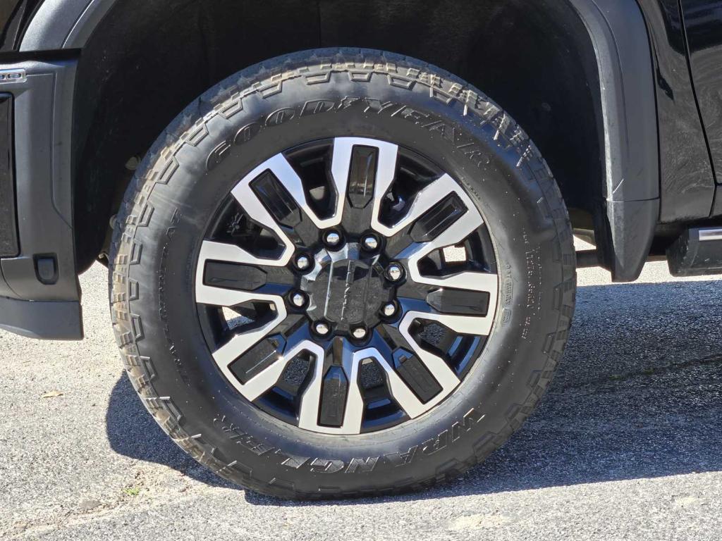 used 2024 GMC Sierra 2500 car, priced at $83,977