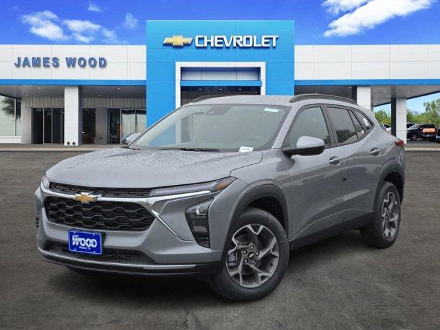 new 2025 Chevrolet Trax car, priced at $23,595