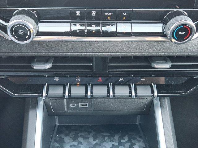 new 2026 Chevrolet Colorado car, priced at $33,660