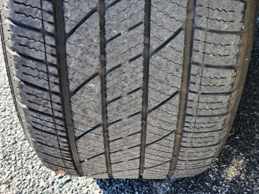 used 2021 Ram 1500 car, priced at $35,877