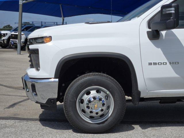 new 2025 Chevrolet Silverado 3500 car, priced at $72,662