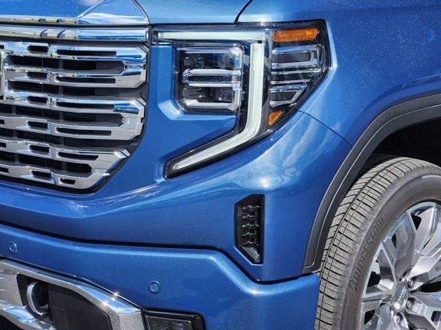 new 2025 GMC Sierra 1500 car, priced at $68,895