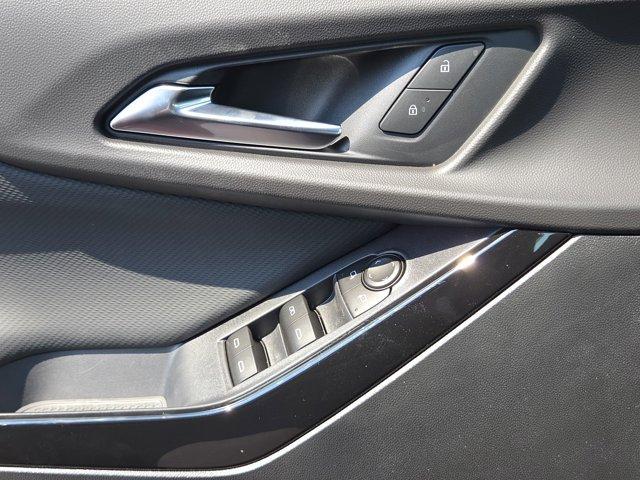 new 2026 Chevrolet Equinox car, priced at $33,525