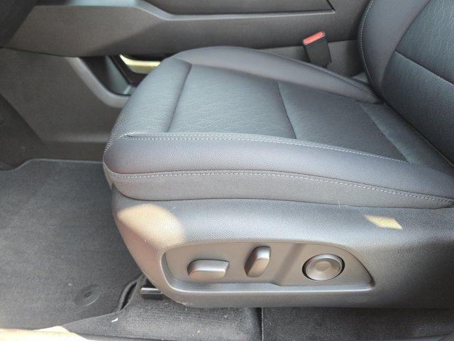 new 2026 Chevrolet Equinox car, priced at $33,525