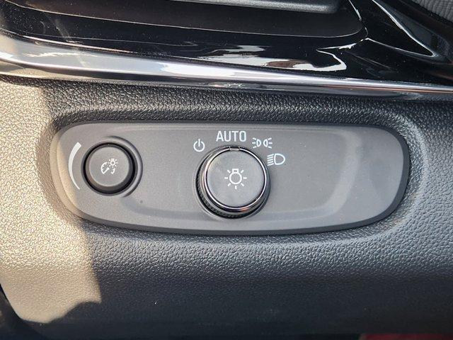 new 2025 Buick Envista car, priced at $30,411