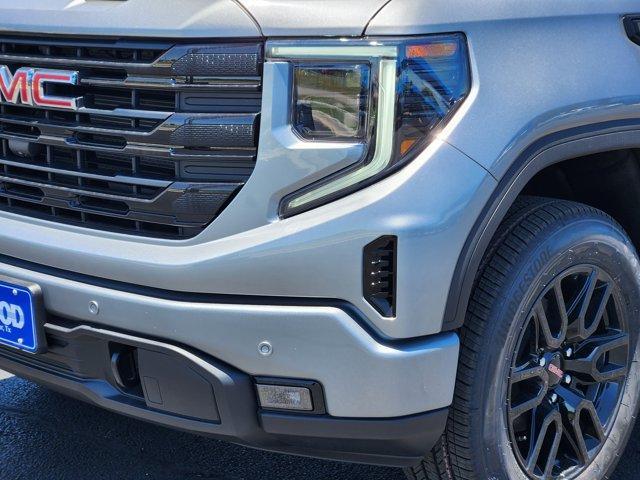 new 2025 GMC Sierra 1500 car, priced at $55,195