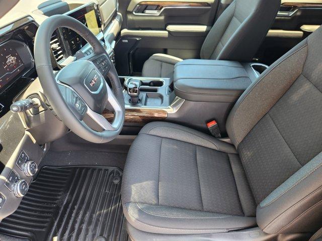 new 2025 GMC Sierra 1500 car, priced at $55,195