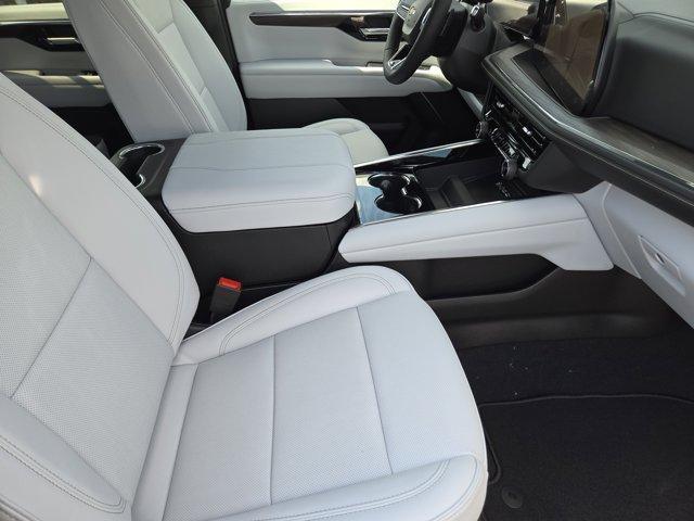 new 2025 Chevrolet Suburban car, priced at $76,660