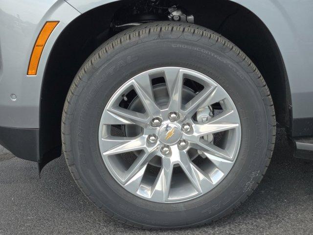 new 2025 Chevrolet Suburban car, priced at $76,660