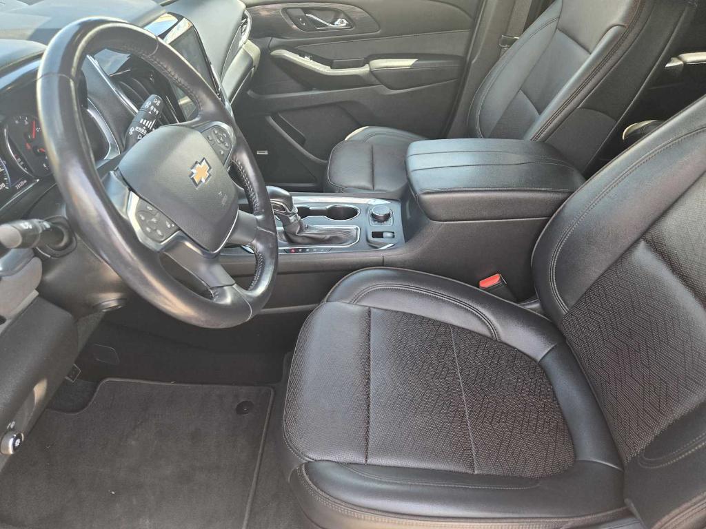 used 2022 Chevrolet Traverse car, priced at $33,377