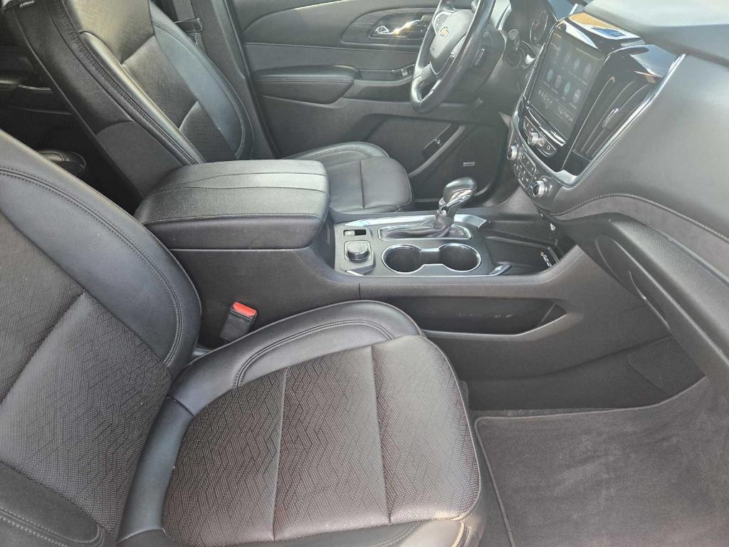 used 2022 Chevrolet Traverse car, priced at $33,377