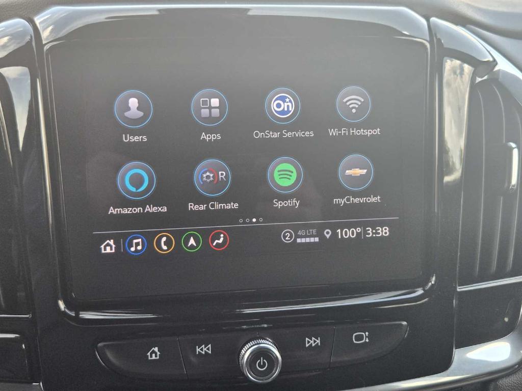 used 2022 Chevrolet Traverse car, priced at $33,377