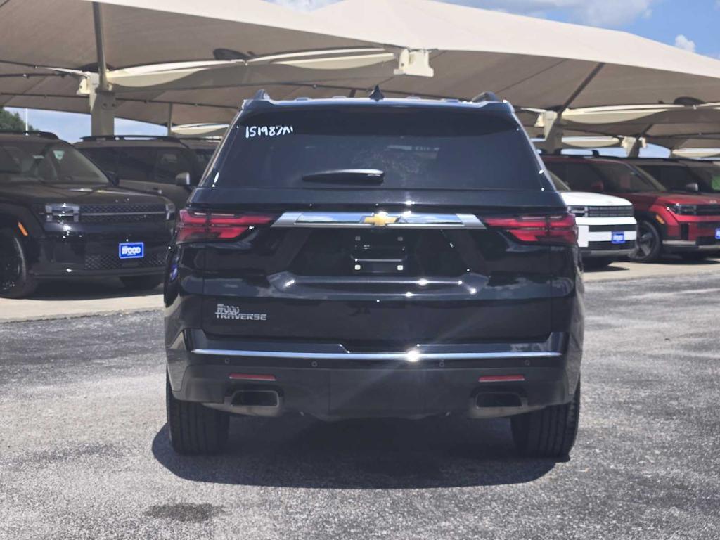 used 2022 Chevrolet Traverse car, priced at $33,377