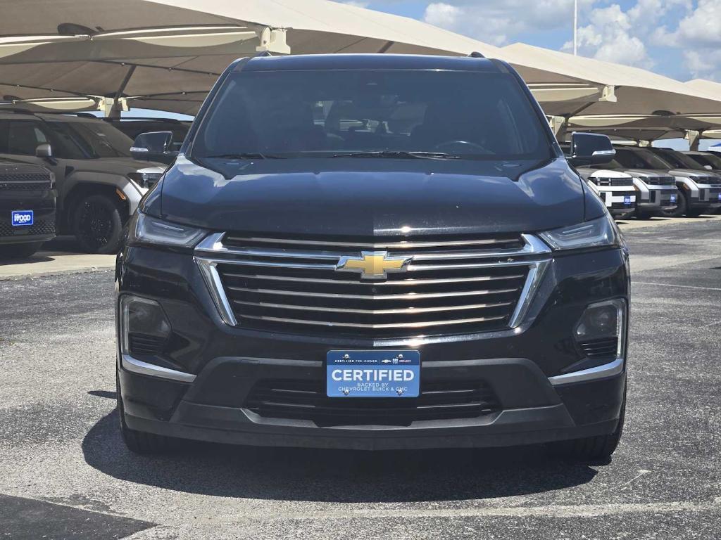 used 2022 Chevrolet Traverse car, priced at $33,377