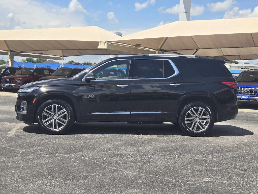 used 2022 Chevrolet Traverse car, priced at $33,377