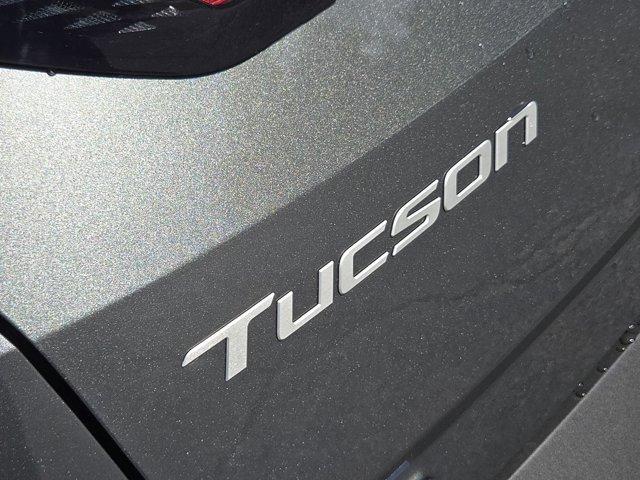 new 2025 Hyundai TUCSON Hybrid car, priced at $40,995