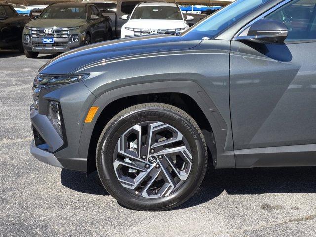 new 2025 Hyundai TUCSON Hybrid car, priced at $40,995
