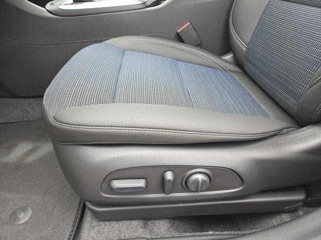 new 2025 Buick Envista car, priced at $26,326