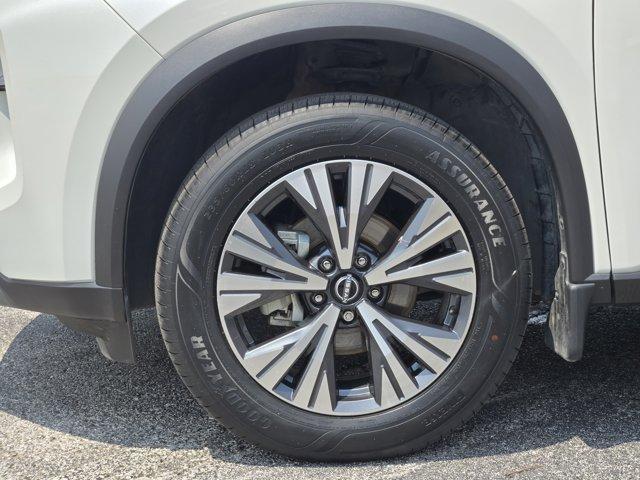 used 2023 Nissan Rogue car, priced at $25,277