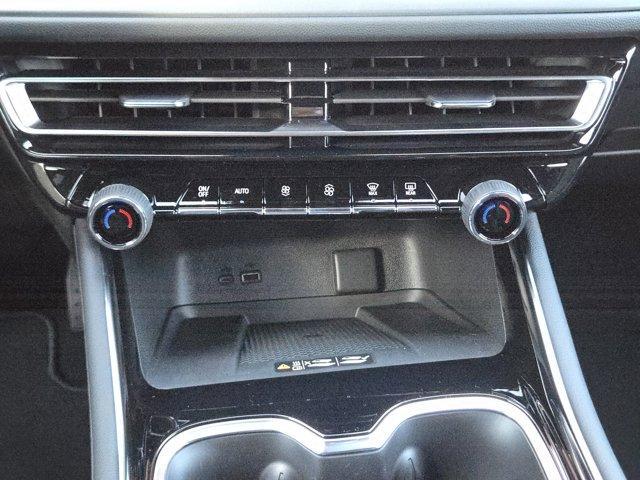 new 2026 Chevrolet Traverse car, priced at $42,980