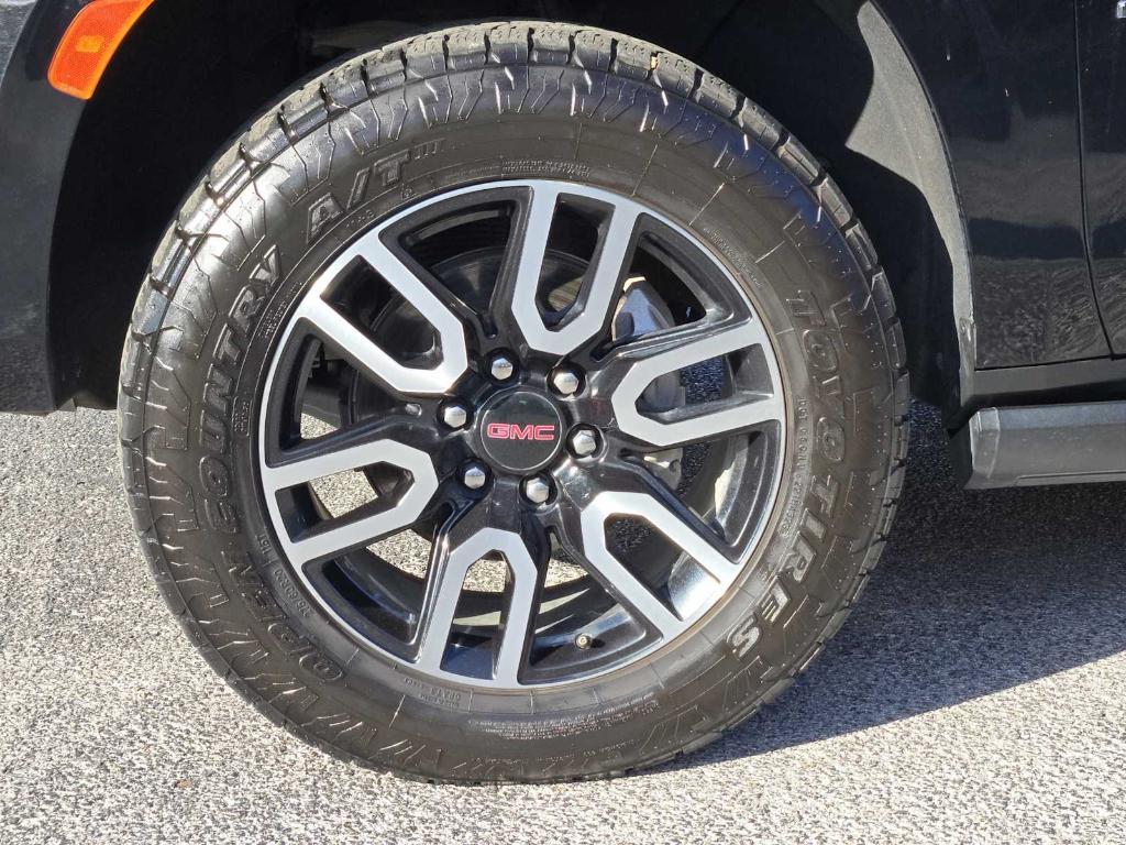 used 2022 GMC Yukon car, priced at $56,977