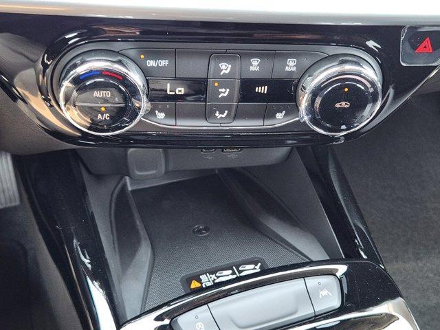 new 2025 Chevrolet Trax car, priced at $25,655