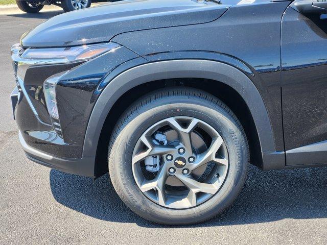 new 2025 Chevrolet Trax car, priced at $25,655