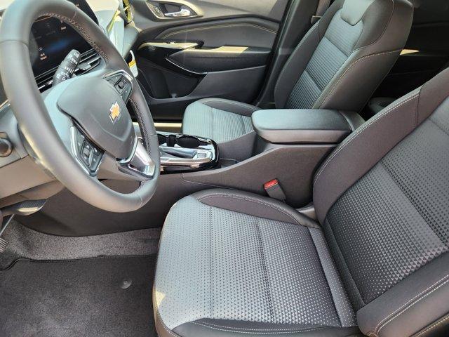 new 2025 Chevrolet Trax car, priced at $25,655