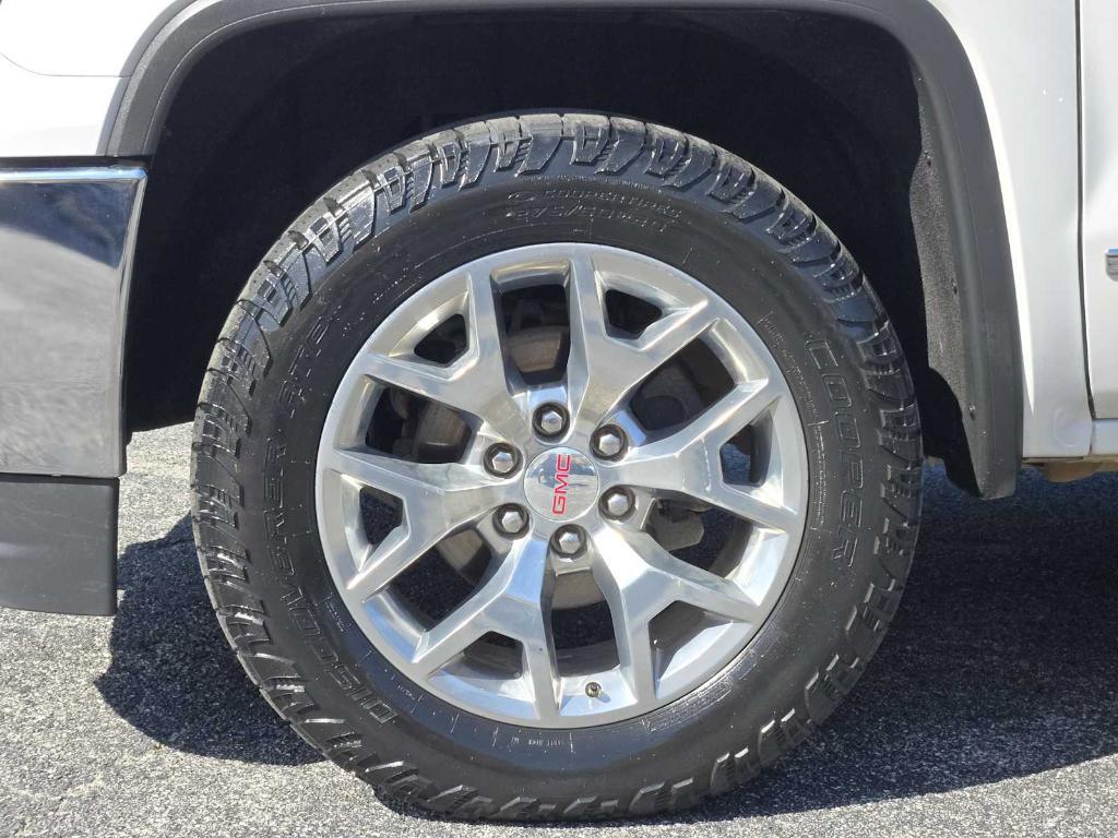 used 2018 GMC Sierra 1500 car, priced at $27,577