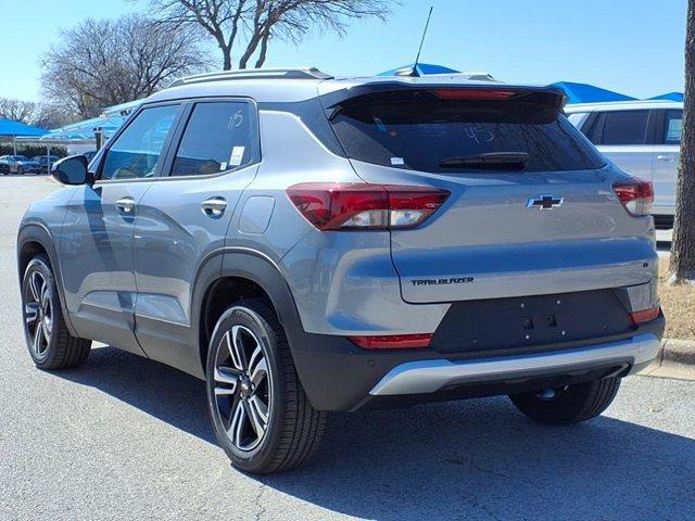 new 2025 Chevrolet TrailBlazer car, priced at $28,370