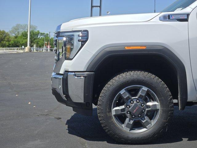 new 2025 GMC Sierra 2500 car, priced at $76,095