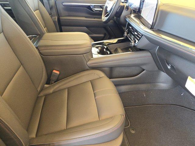 new 2025 Chevrolet Suburban car, priced at $75,015