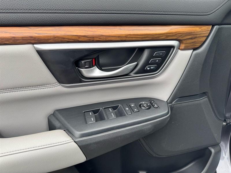 used 2017 Honda CR-V car, priced at $14,995