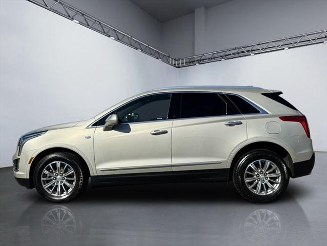 used 2017 Cadillac XT5 car, priced at $20,900