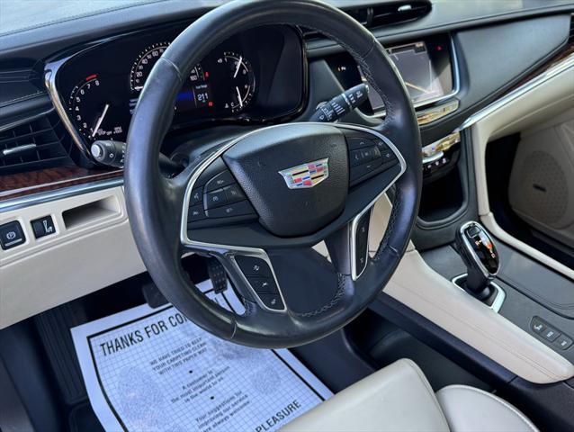 used 2017 Cadillac XT5 car, priced at $20,900