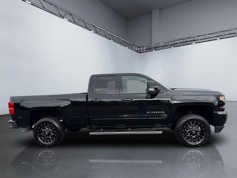 used 2018 Chevrolet Silverado 1500 car, priced at $22,778