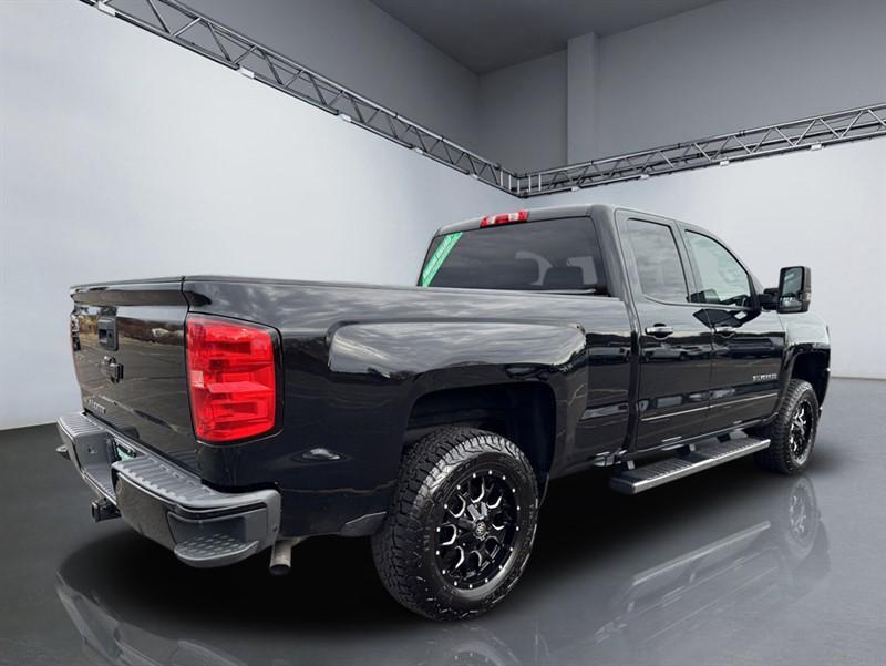 used 2018 Chevrolet Silverado 1500 car, priced at $22,778