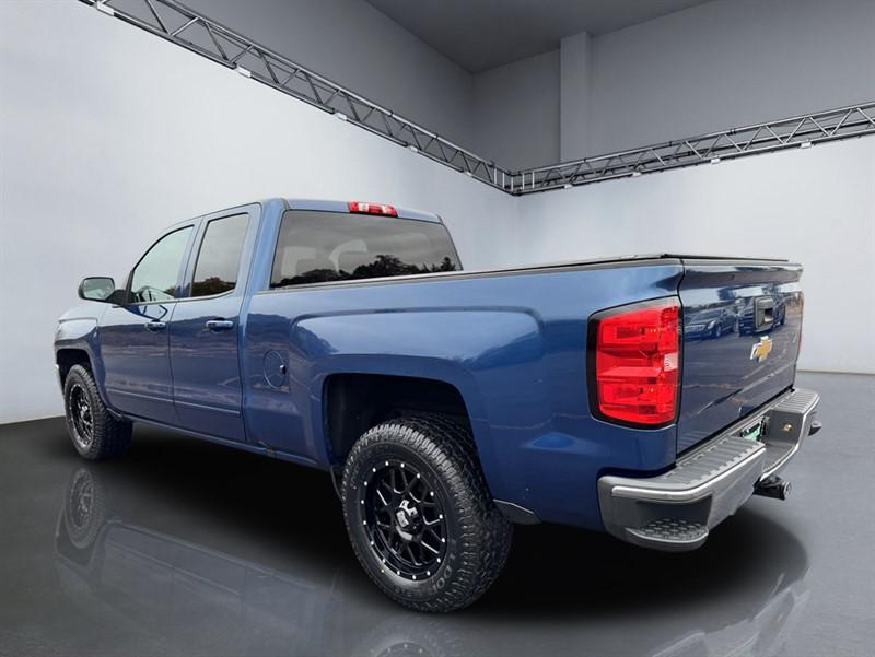 used 2018 Chevrolet Silverado 1500 car, priced at $27,900