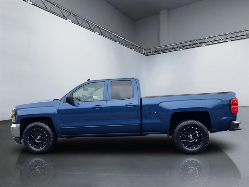 used 2018 Chevrolet Silverado 1500 car, priced at $27,900