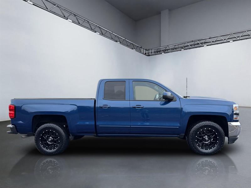 used 2018 Chevrolet Silverado 1500 car, priced at $27,900
